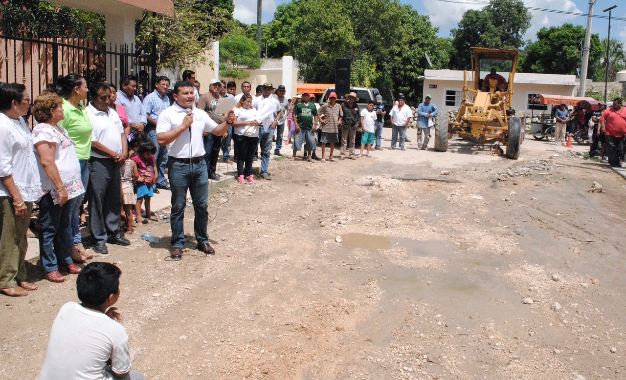 Construcción de un paso peatonal, anuncia alcalde